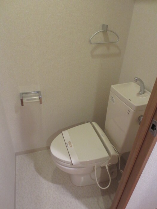 物件内観写真13　(トイレ)