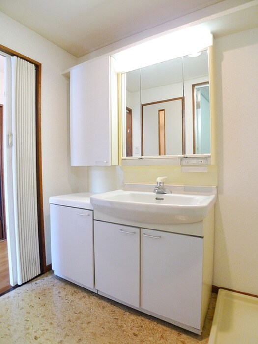 物件内観写真8　(洗面)