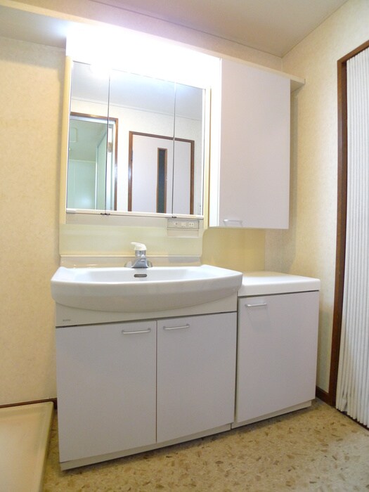 物件内観写真8　(洗面)