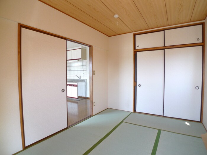 物件内観写真9　(居室)