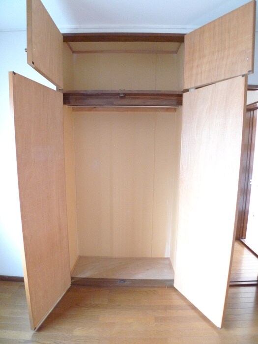 物件内観写真12　(収納)