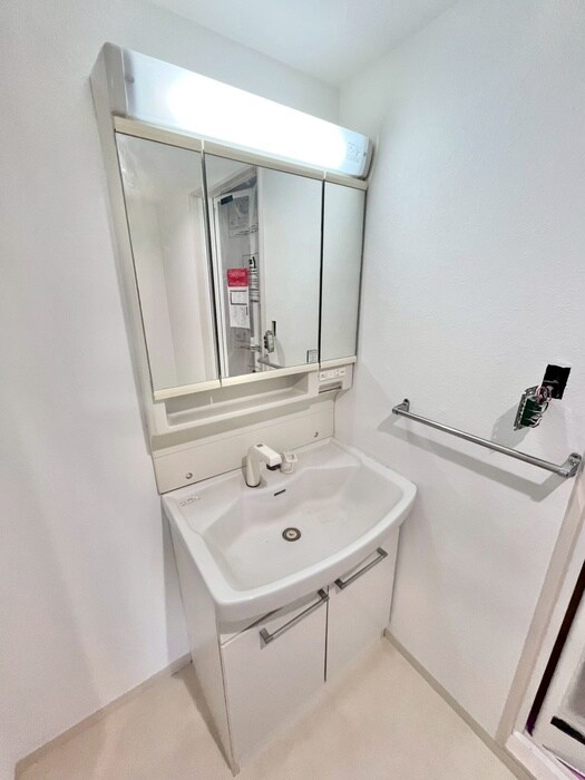 物件内観写真11　(洗面)