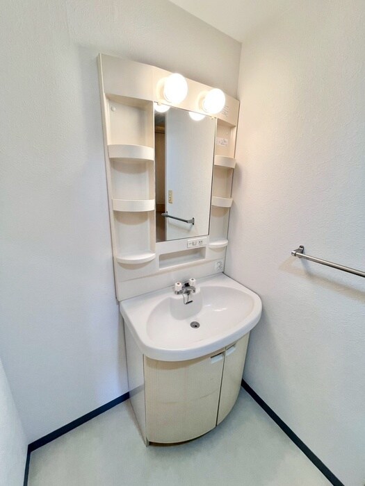 物件内観写真11　(洗面)