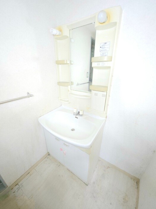 物件内観写真11　(洗面)