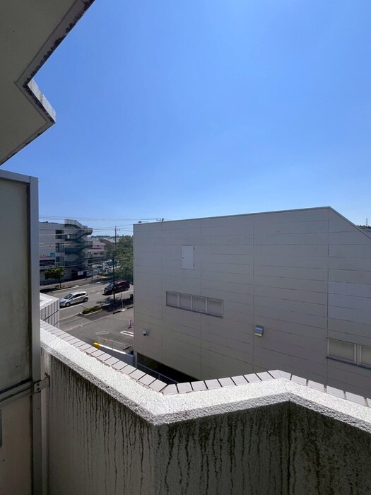 物件内観写真14　(室内からの展望)