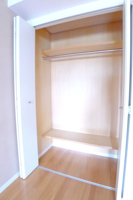 物件内観写真11　(収納)