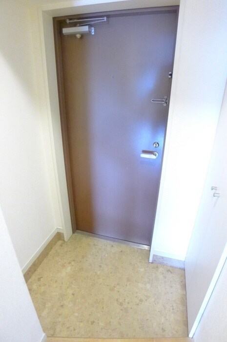 物件内観写真21　(玄関)