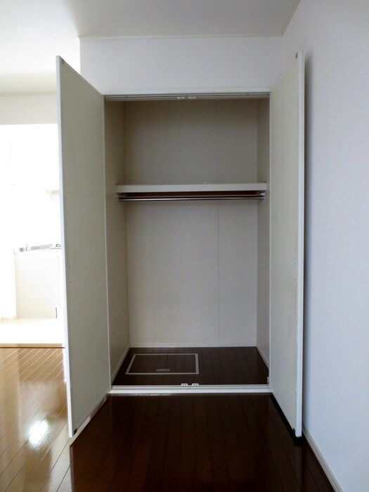 物件内観写真9　(収納)