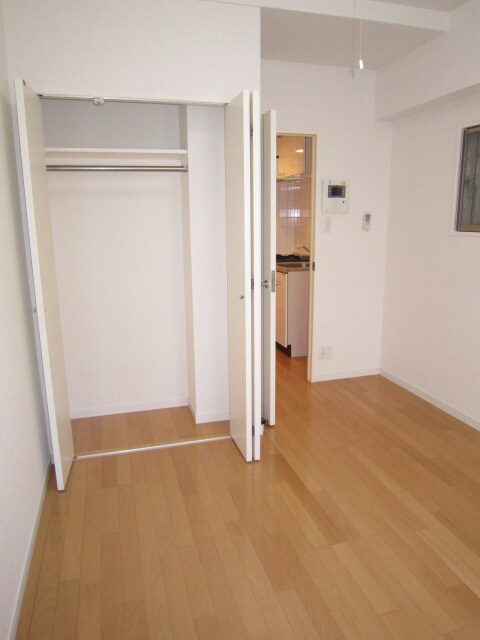 物件内観写真10　(収納)