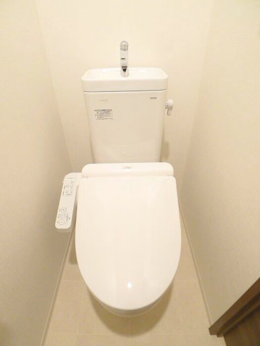 物件内観写真14　(トイレ)