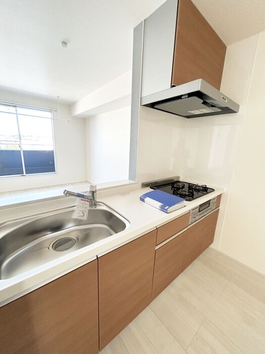 仮)ガレージハウス久喜青毛のキッチン