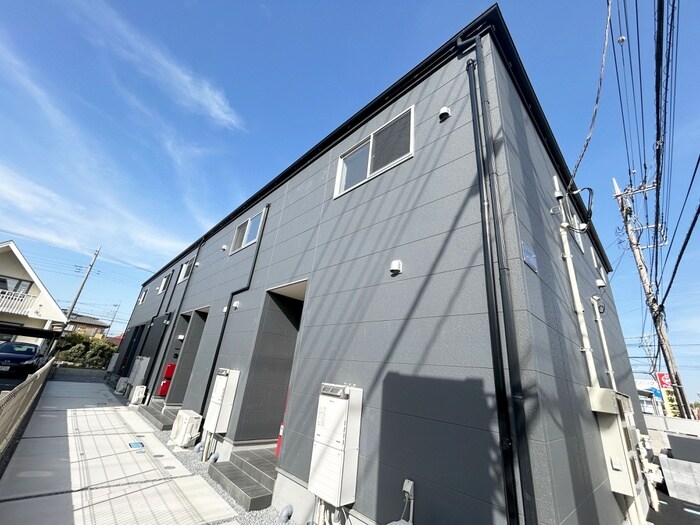 物件外観写真4　(エントランス部分)