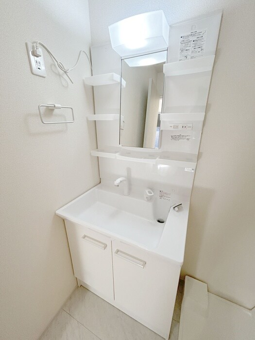 物件内観写真9　(洗面)