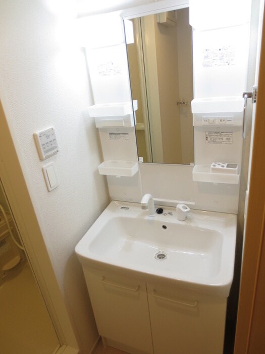 物件内観写真10　(洗面)