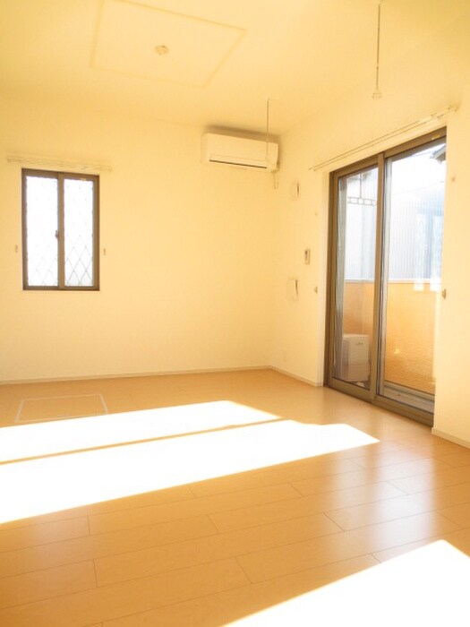 物件内観写真12　(居室)