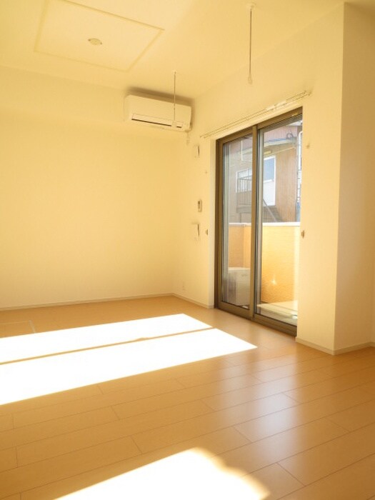 物件内観写真12　(居室)