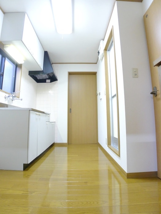 物件内観写真5　(玄関)