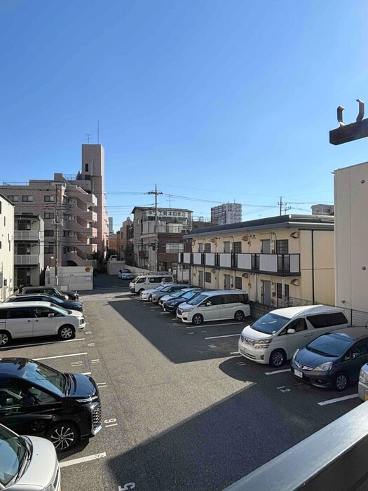 物件内観写真20　(室内からの展望)