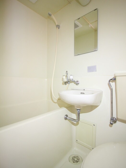 物件内観写真12　(バス／シャワールーム等)