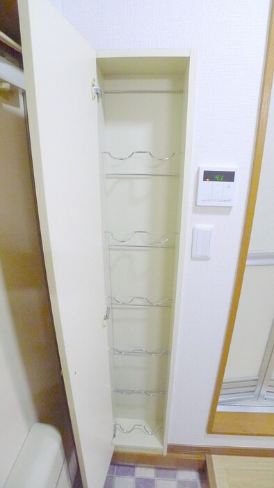 物件内観写真18　(靴箱)