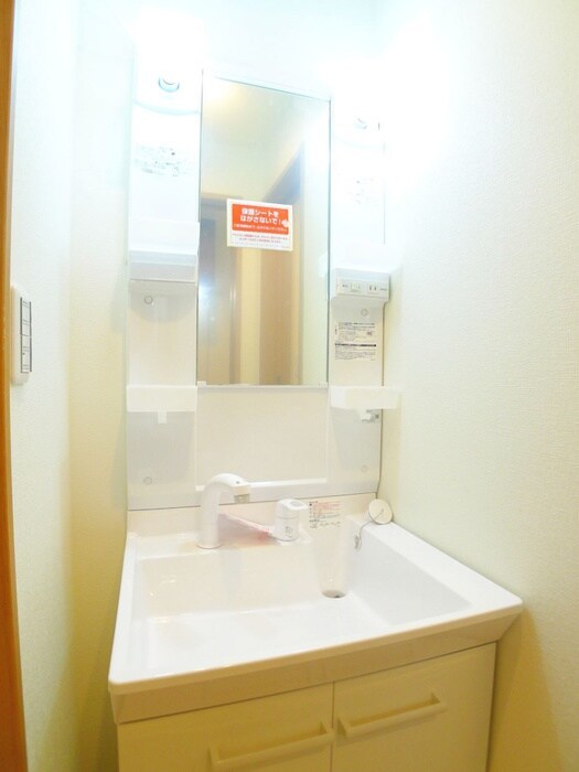 物件内観写真11　(洗面)