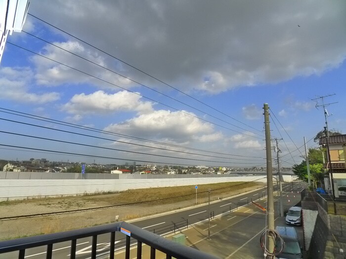 物件内観写真16　(室内からの展望)