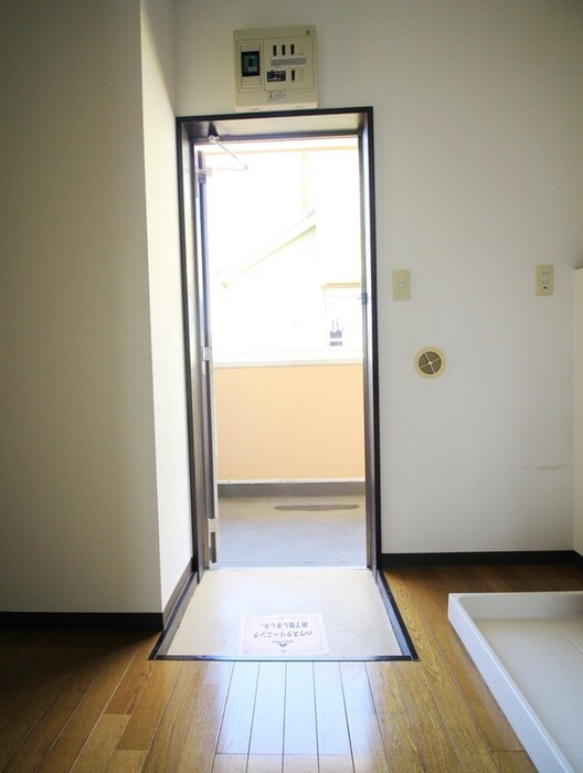 物件内観写真20　(廊下)