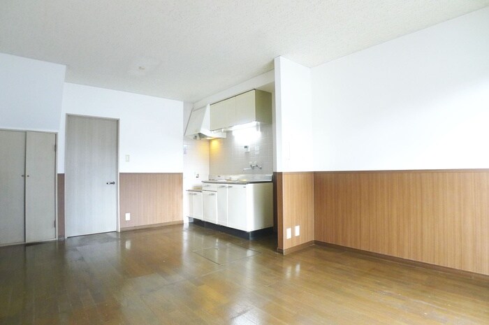 物件内観写真8　(居室)