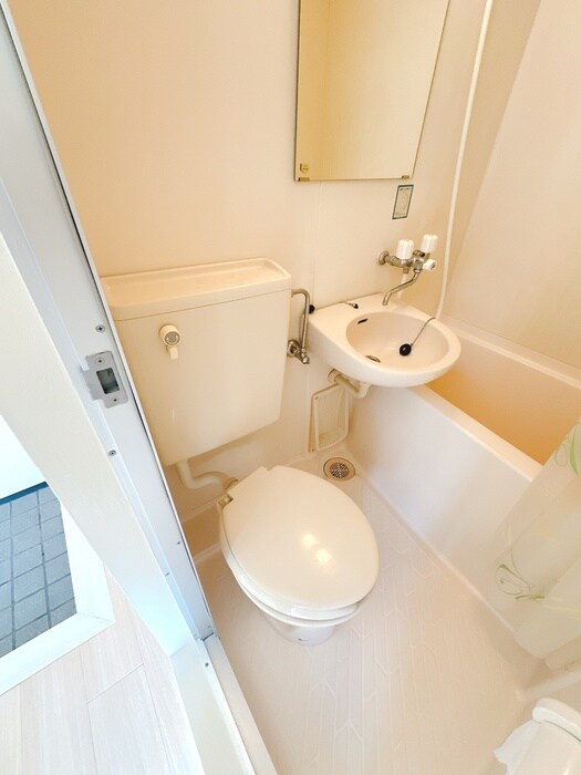 物件内観写真12　(トイレ)