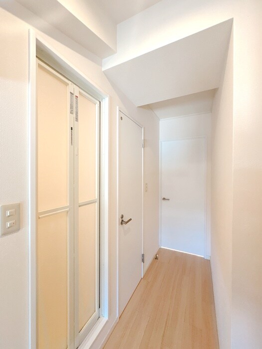 物件内観写真14　(廊下)