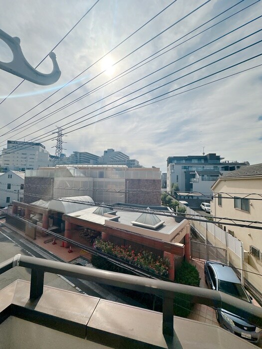 物件内観写真15　(室内からの展望)