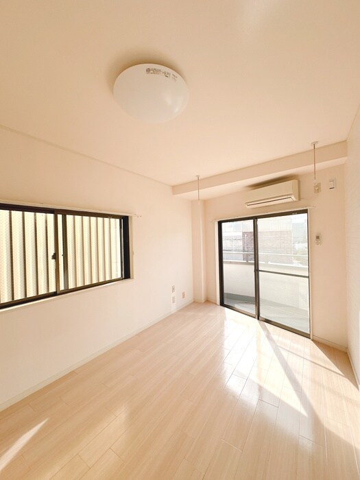 物件内観写真21　(居室)