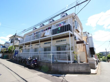 ベルテラス横濱屏風浦外観写真