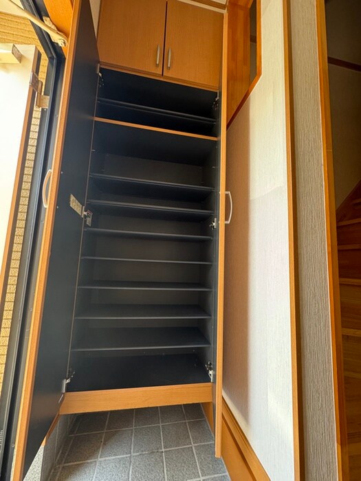 物件内観写真16　(靴箱)