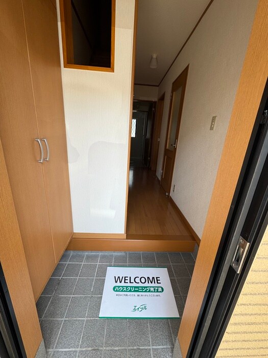 物件内観写真17　(玄関)