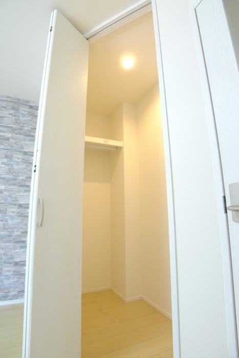 物件内観写真11　(収納)