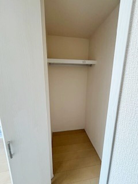 物件内観写真15　(収納)