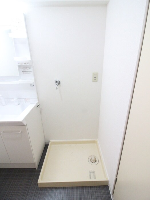 物件内観写真19　(洗濯機置場)