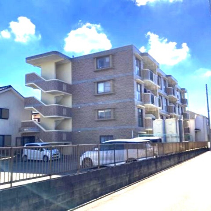 物件外観写真4　(外観写真)