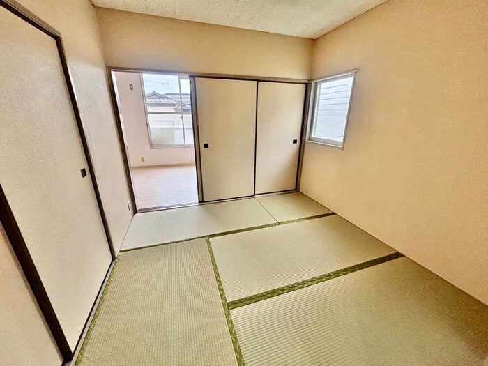 物件内観写真8　(居室)