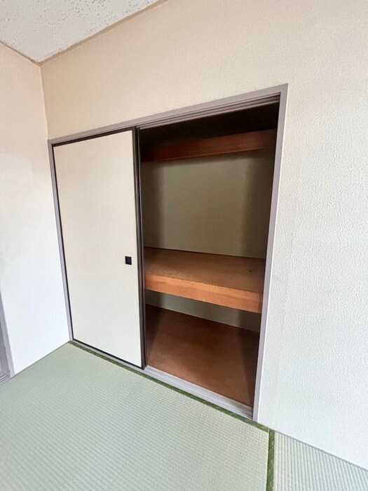 物件内観写真13　(収納)