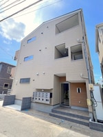 建築中