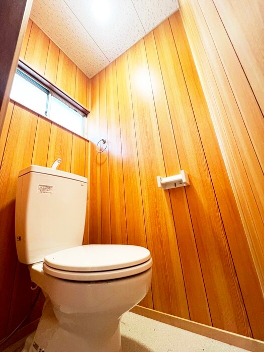 物件内観写真6　(トイレ)