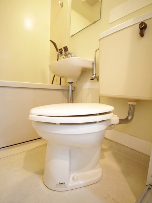 物件内観写真12　(トイレ)