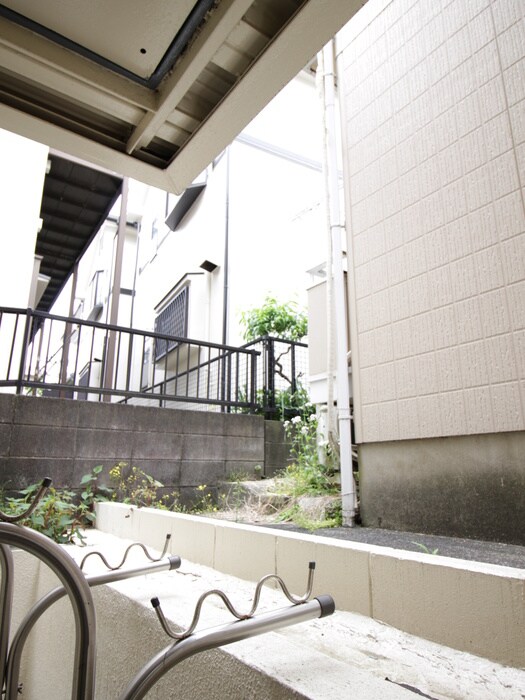 物件内観写真22　(室内からの展望)