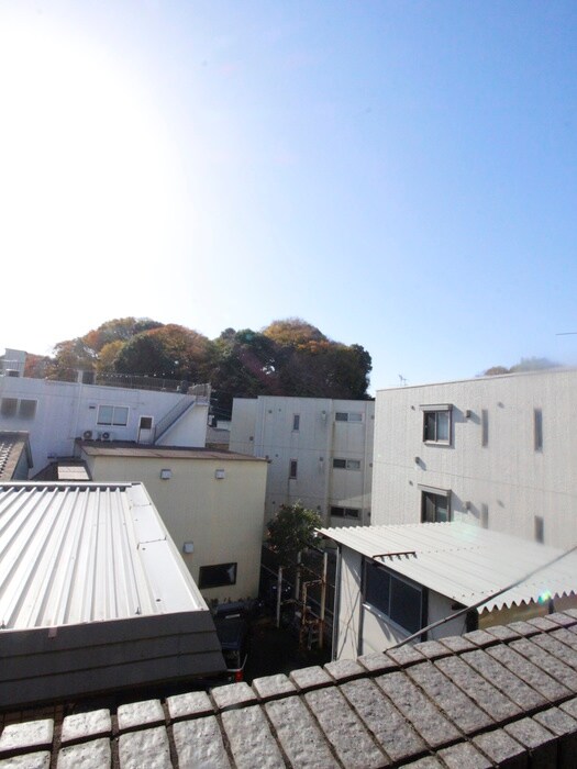 物件内観写真16　(室内からの展望)