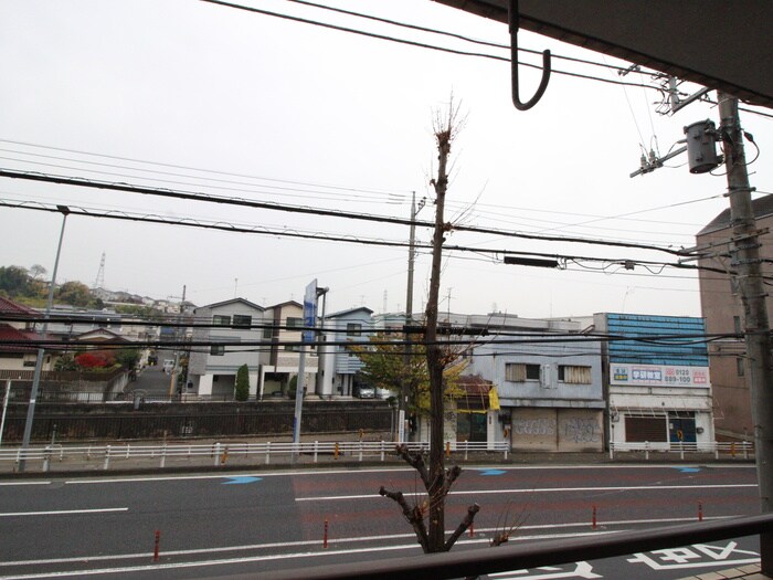 エスポワ－ル野川の室内からの展望