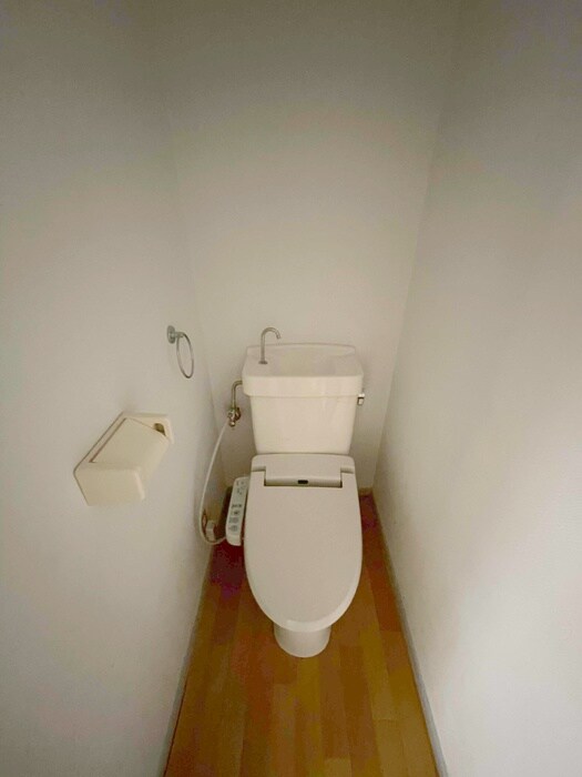 物件内観写真12　(トイレ)