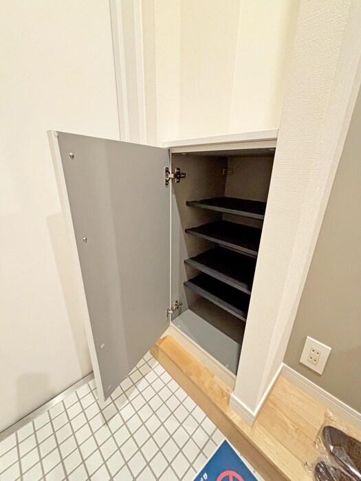 物件内観写真17　(靴箱)