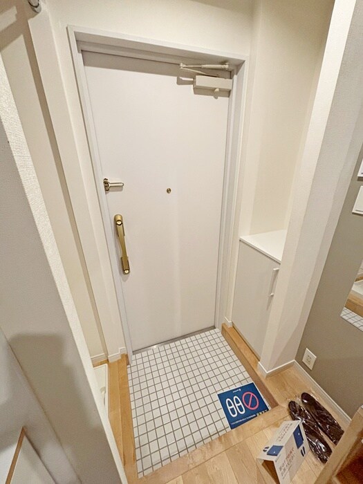 物件内観写真19　(玄関)